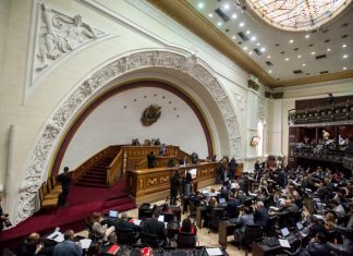 Asamblea Nacional venezolana sesionará este domingo