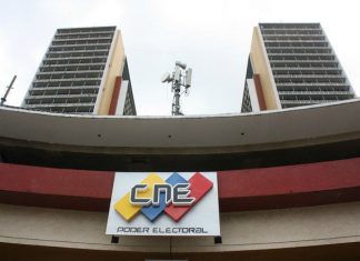 Retraso en elecciones pone en peligro el voto en Venezuela