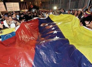 Venezolanos podrán regularizar su situación migratoria en Perú