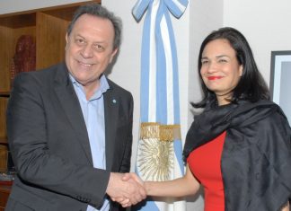 Argentina y Panamá firman acuerdo para cooperar en el sector turístico