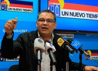 Enrique Márquez: Gobierno está atrasado en el cumplimiento de los acuerdos