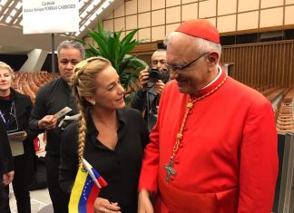 Lilian Tintori pide desde el Vaticano elecciones en Venezuela para este 2016