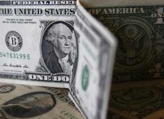 Dólar “paralelo” marca nuevo récord y golpea el bolsillo de los venezolanos