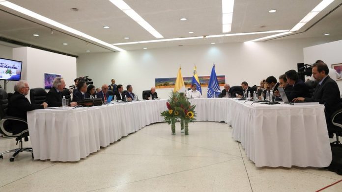 Edi329-mesadedialogoGlobovision
