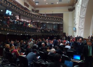 Parlamento no pudo designar a rectores del CNE por ausencia de tres diputados