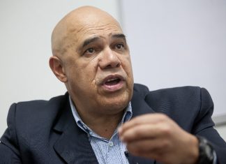 Torrealba: El 2016 fue «peor que un fracaso» para la oposición y para el gobierno