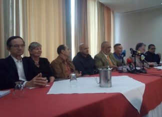 Ex ministros chavistas tildan de «improvisadas» medidas económicas de Maduro