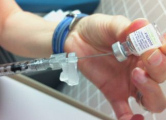 Por falta de medicinas muere una niña con síntomas de difteria en Venezuela