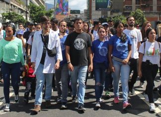 Estudiantes venezolanos toman las calles este 12-F en honor a Bassil Da Costa y Robert Redman