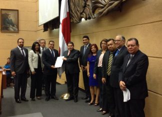 Presentan anteproyecto de ley que promueve la Licencia por Paternidad