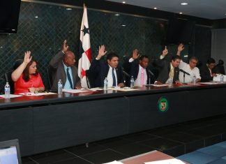 Parlamento panameño rechaza el polémico Proyecto de Ley 465