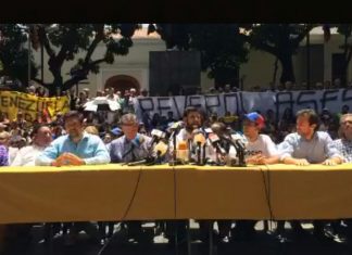 Alcaldes opositores prometieron defender el derecho a la manifestación pacífica