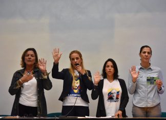 Familiares de presos políticos y víctimas de la represión se comprometen con la lucha pacífica por la libertad en Venezuela