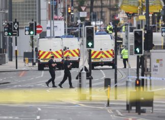 ISIS se atribuye ataque en Manchester y eleva a 22 las víctimas