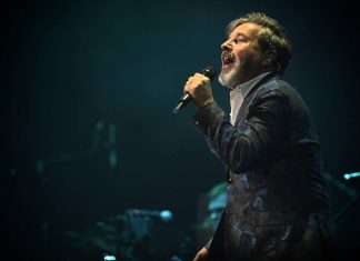 Ricardo Montaner desbordó de emociones la Arena Roberto Durán