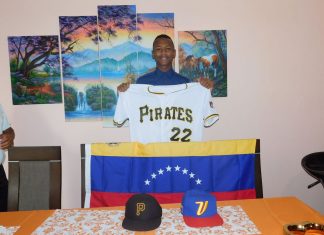 Peloteros venezolanos residentes en Panamá firmaron contrato con equipos de MLB