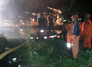 Incendio en la Zona Libre de Colón está bajo control