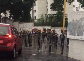 GNB cerró una vez mas los accesos del TSJ por marcha opositora