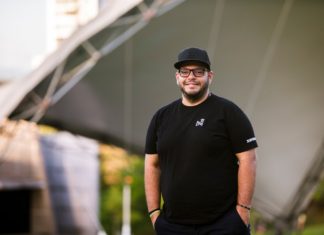 Miguel Escalona, el artista detrás de las tarimas