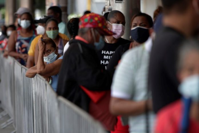 Panamá ensayará la nueva normalidad aún con un alto riesgo pandémico