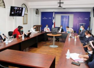 Ministro Sucre plantea a dirigentes de gremios médicos necesidad de nuevas contrataciones