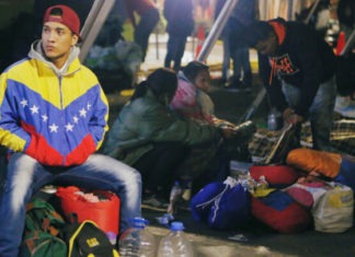 Acnur acompañará regularización e inclusión de venezolanos en Ecuador