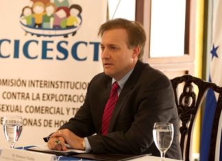 EE.UU. entrega a Panamá tecnología para reforzar el control migratorio
