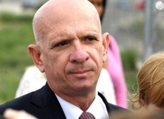 El Supremo de España rechaza suspender la entrega de Carvajal a EEUU
