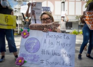 El defensor de Venezuela pide redoblar los esfuerzos contra la violencia a la mujer