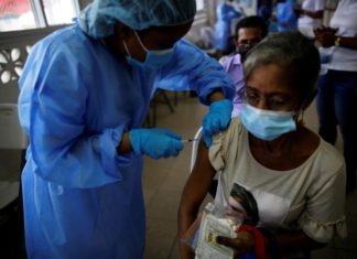 Panamá comienza a aplicar una dosis de refuerzo anticovid a mayores de 18 años