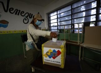Liberan a un alcalde opositor electo en Venezuela tras ocho horas de arresto