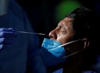Panamá llega a 7.400 muertes por la covid-19 y a 483.386 casos
