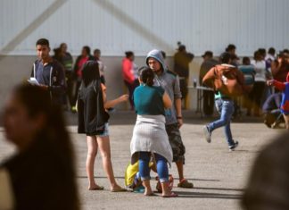 México ordena suspender traslados y devoluciones de migrantes por falta de dinero