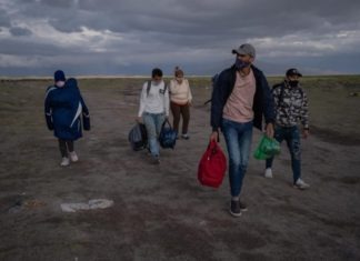 Las ONG advierten del riesgo de la política de «reconducción» iniciada en Chile