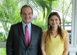 El secretario Iberoamericano inicia en Panamá una gira de trabajo por Latinoamérica