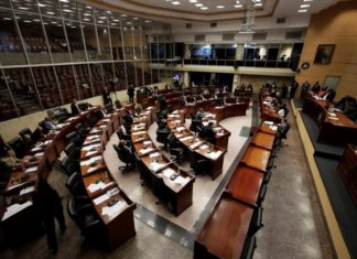 El Parlamento de Panamá aprueba una ley que regula el uso de las criptomonedas