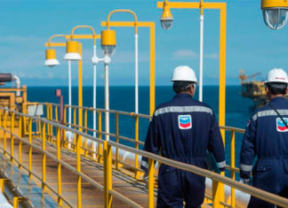EEUU renueva licencia a Chevron para operar en Venezuela hasta noviembre
