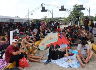 Nueva caravana migrante obtiene visados de tránsito en frontera sur de México