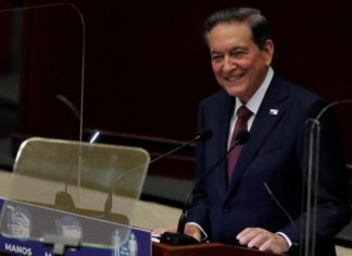 Nito Cortizo felicita a Gustavo Petro por su elección en Colombia