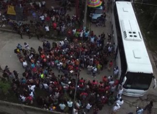Caravana migrante logra acuerdo de regularización con autoridades mexicanas