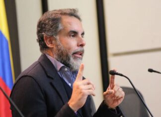 Armando Benedetti recibió un regaño de Petro por insultos a Guaidó