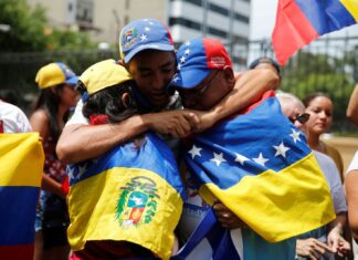 Al menos 90% de la diáspora venezolana dispuesta a ayudar en la reconstrucción del país, pero la mayoría no volvería