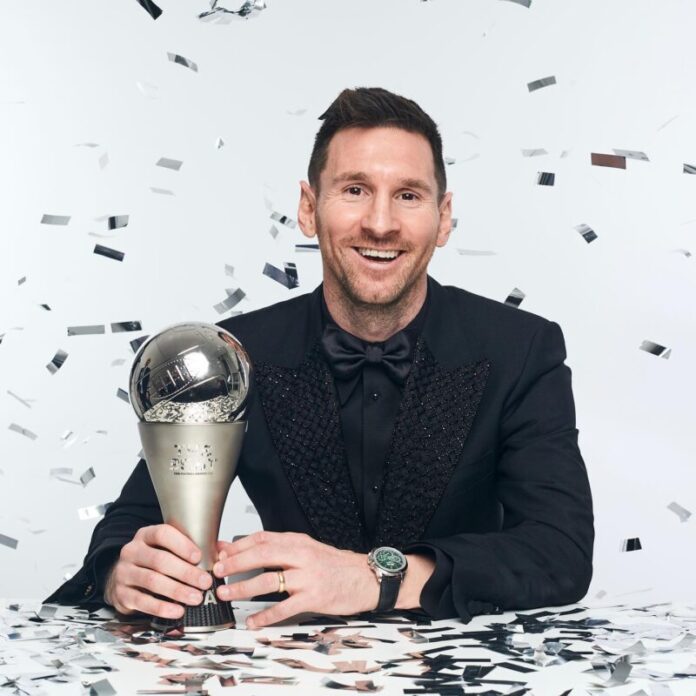 Messi recibe el premio 