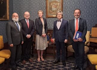 Altos funcionarios de la Unión Europea viajaron a Venezuela para estrechar lazos