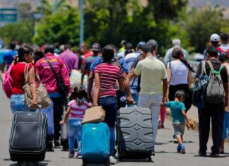 EEUU y Colombia acuerdan abrir centros de procesamiento para migrantes el 19 de junio