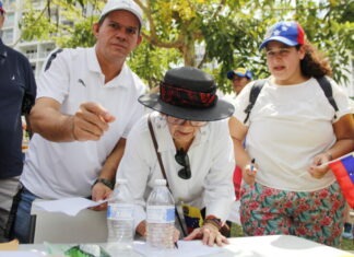 Embajada de Venezuela en Panamá habilitó el Registro Electoral con miras a las elecciones presidenciales