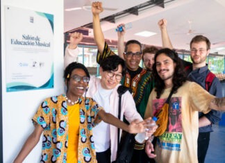 Fundación Danilo Pérez inaugura el primer salón de educación musical en la Escuela Bilingüe de Japón