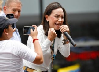 María Corina Machado: «Esta gesta ya es histórica e invencible!»