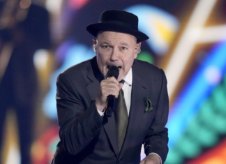 Rubén Blades alza su voz por dos músicos venezolanos deportados a El Salvador: «Ser venezolano no convierte en antisocial a nadie”