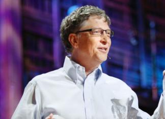 Bill Gates recomienda esperar hasta los 14 años para dar el primer celular a los adolescentes